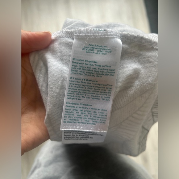 Leaf Pattern Multi-Use Cover - Picture 3 of 3